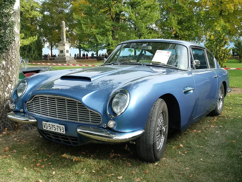 Kvíz a James Bond-filmek címeiről és helyszíneiről